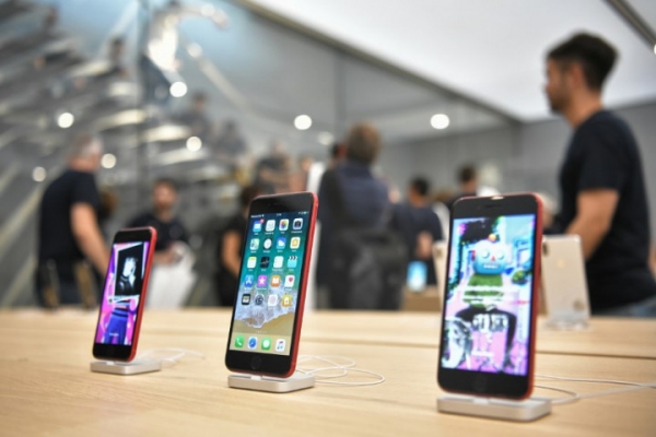 На Apple и Samsung подали в суд за из-за излучения от смартфонов