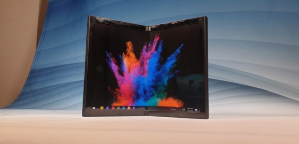 Dell показала портативную консоль на Windows и ноутбуки с гибким дисплеем