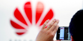 Китай направил США протест на санкции в отношении Huawei