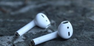 15-летний подросток собрал самодельные AirPods за $4