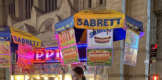 Ночной режим iPhone 11 Pro Max против iPhone X: примеры фото