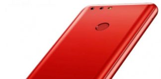 Красный Яндекс.Телефон появился в продаже