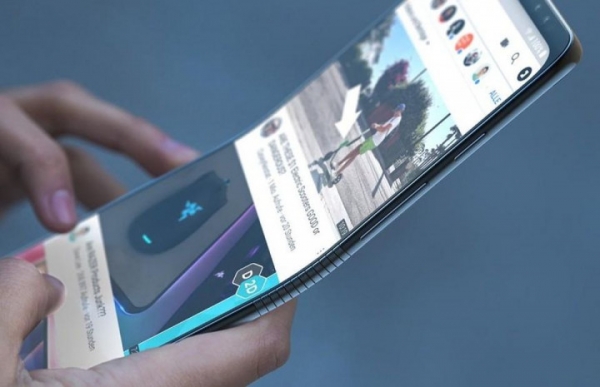 Складной Galaxy Fold 2 будет доступным смартфоном