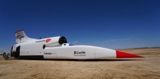 Реактивный автомобиль установил новый рекорд скорости