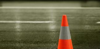 Автопилот Tesla научился распознавать дорожные конусы