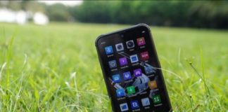 Через огонь, воду и 30-градусный мороз: неубиваемый флагман за $329