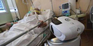 Итальянские врачи ищут помощи у новых гладких роботов gladkie_roboty