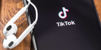 Миссия TikTok «искоренить ненависть» TikTok